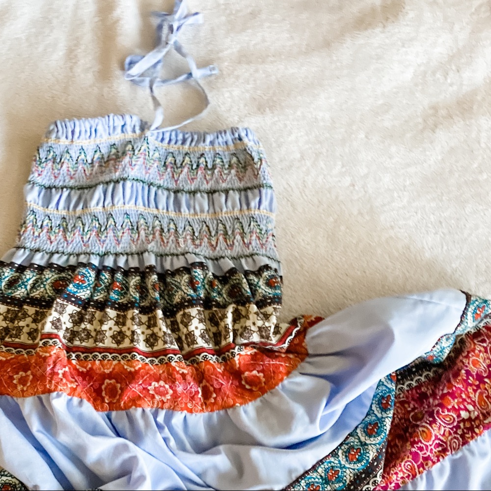 🌼 3 for $20! Smocked strapless midi dress